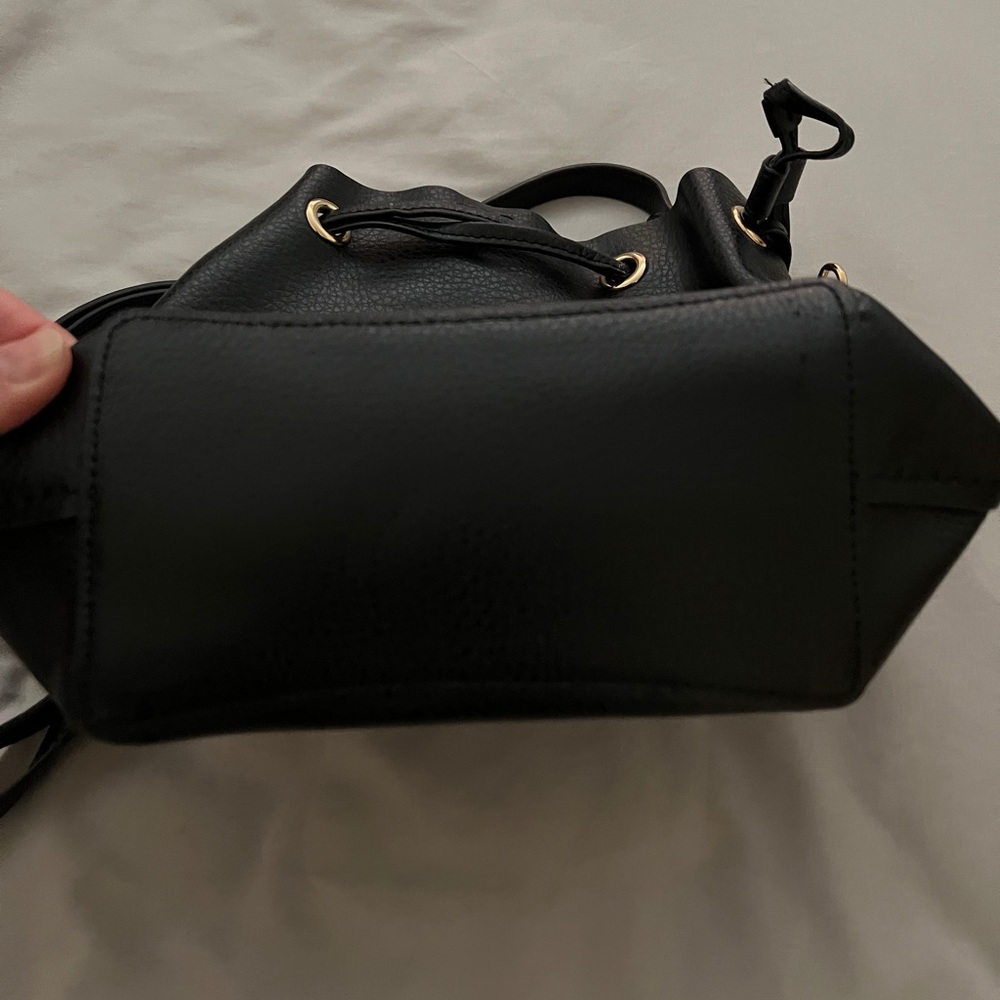 Coach Black Genuine Soft Pebble Leather Crossbody Bag - Picture 3 of 4